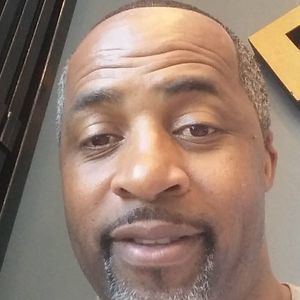 Meet your Posher, Dennis